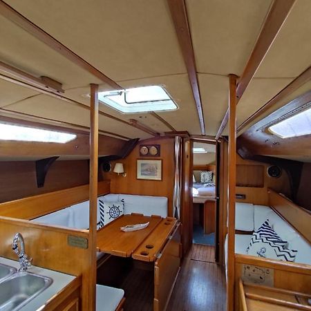 Dormire In Barca A Vela 马拉泰亚 外观 照片