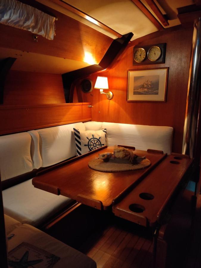 Dormire In Barca A Vela 马拉泰亚 外观 照片